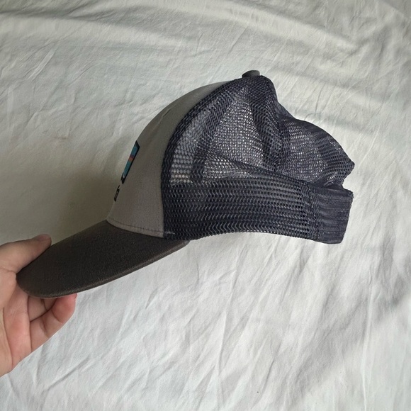 Patagonia Gray and White Cap with Mountain Design - Picture 3 of 8